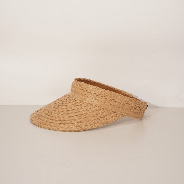 Visor hat style